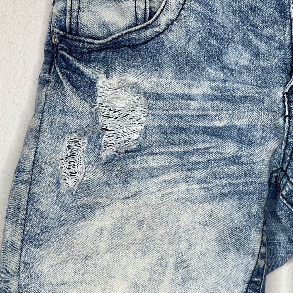 Almost Famous Jean Shorts - Picture 3 of 8